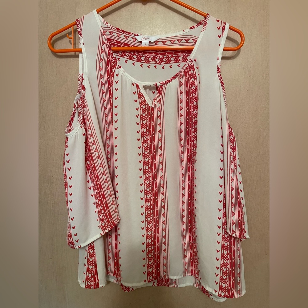 🌻3 for $15🌻 Candie’s Cold Shoulder Top